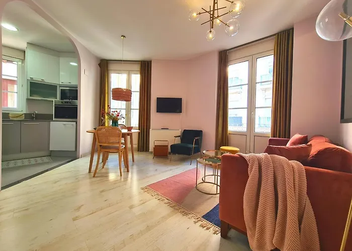 아파트 Dos Torres Arte En Balcones - Calle Alfonso I