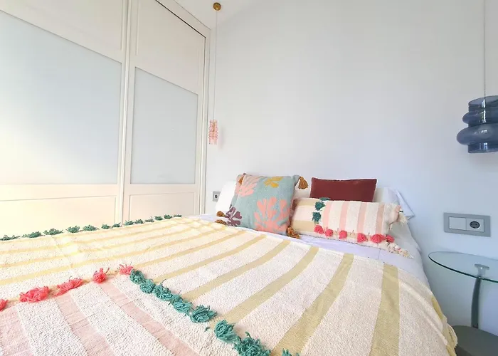 Dos Torres Arte En Balcones - Calle Alfonso I *